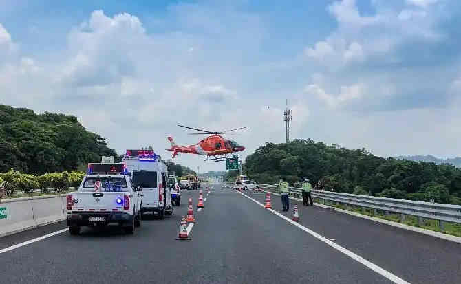 克拉玛依高速公路汽车救援案例
